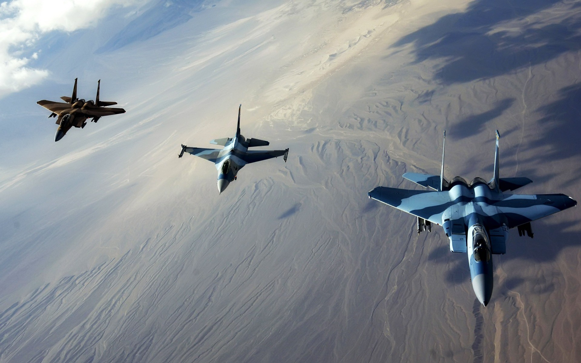 Military fight. F-15 Eagle. F-16 Eagle. F15 и f16. F 16 Falcon.