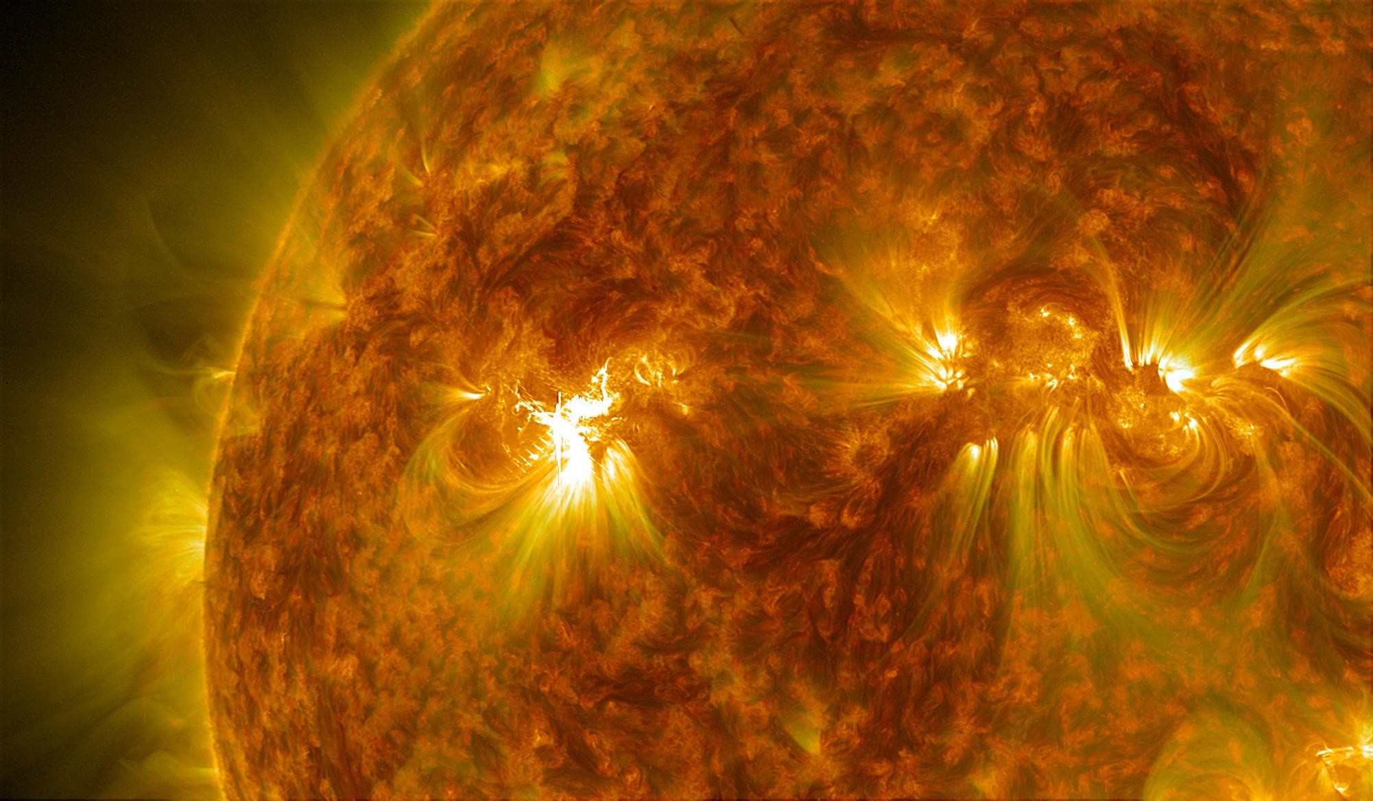 Solar Flare Pictures | Download Free Images on Unsplash