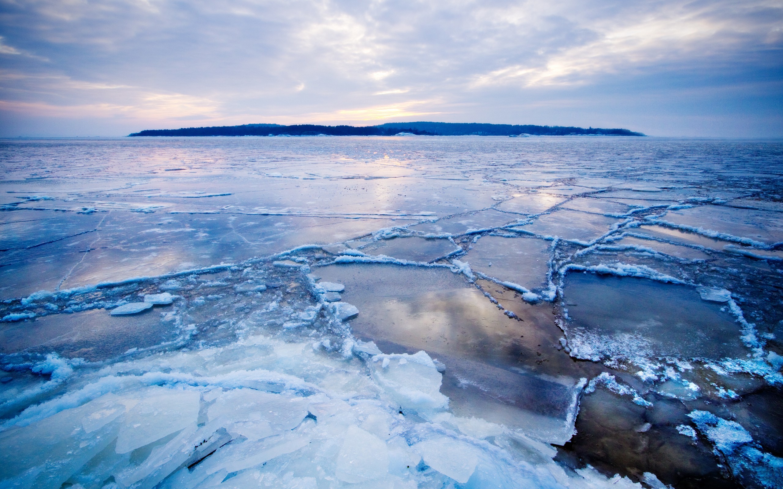 Сев вода. Ледяной Покров Северного Ледовитого океана. Моря Северного Ледовитого океана. Глобальное потепление в Арктике. Белое море Северного Ледовитого океана.