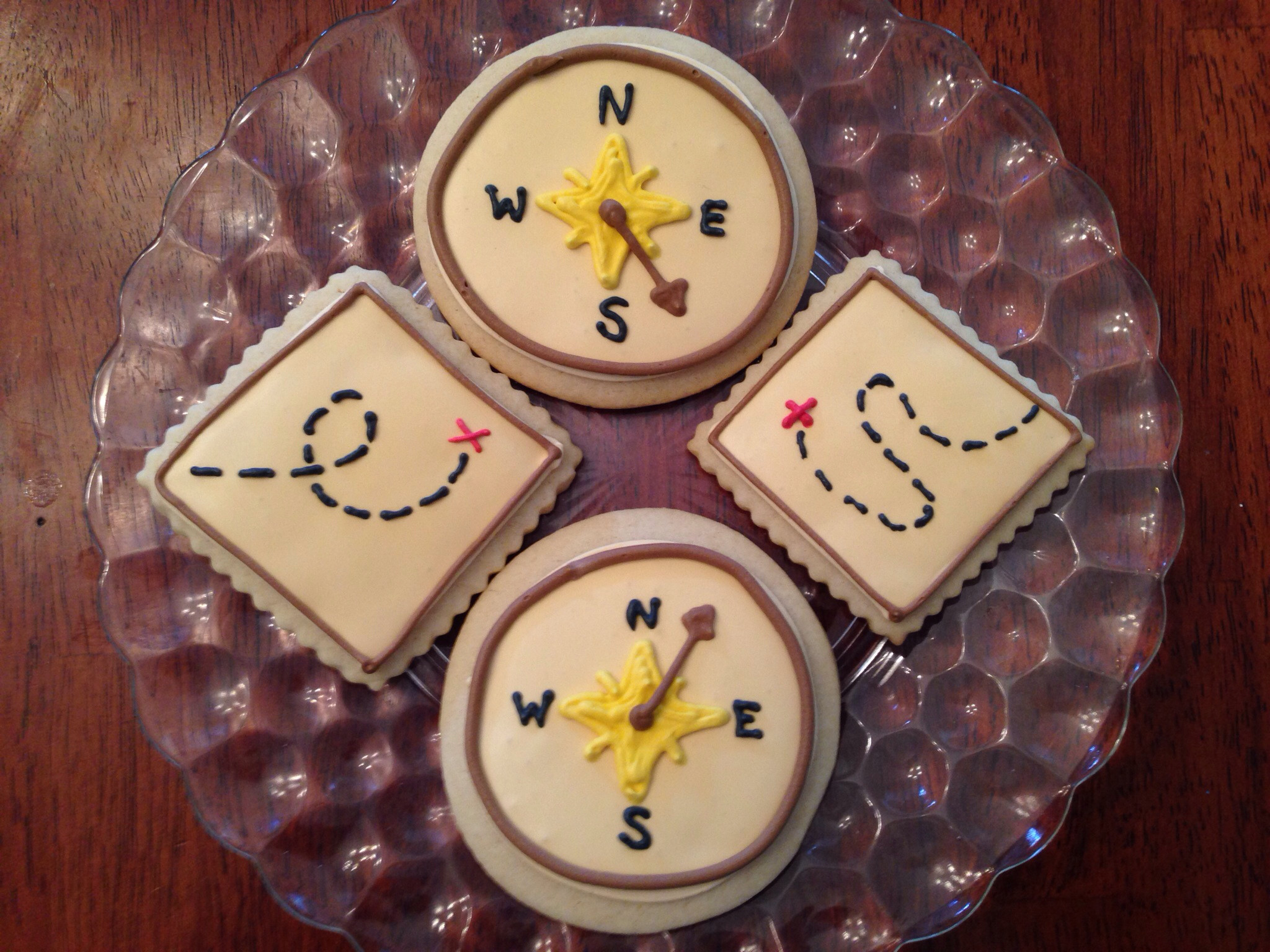 Compass and map sugar cookies for an Indiana Jones party 2048x1536