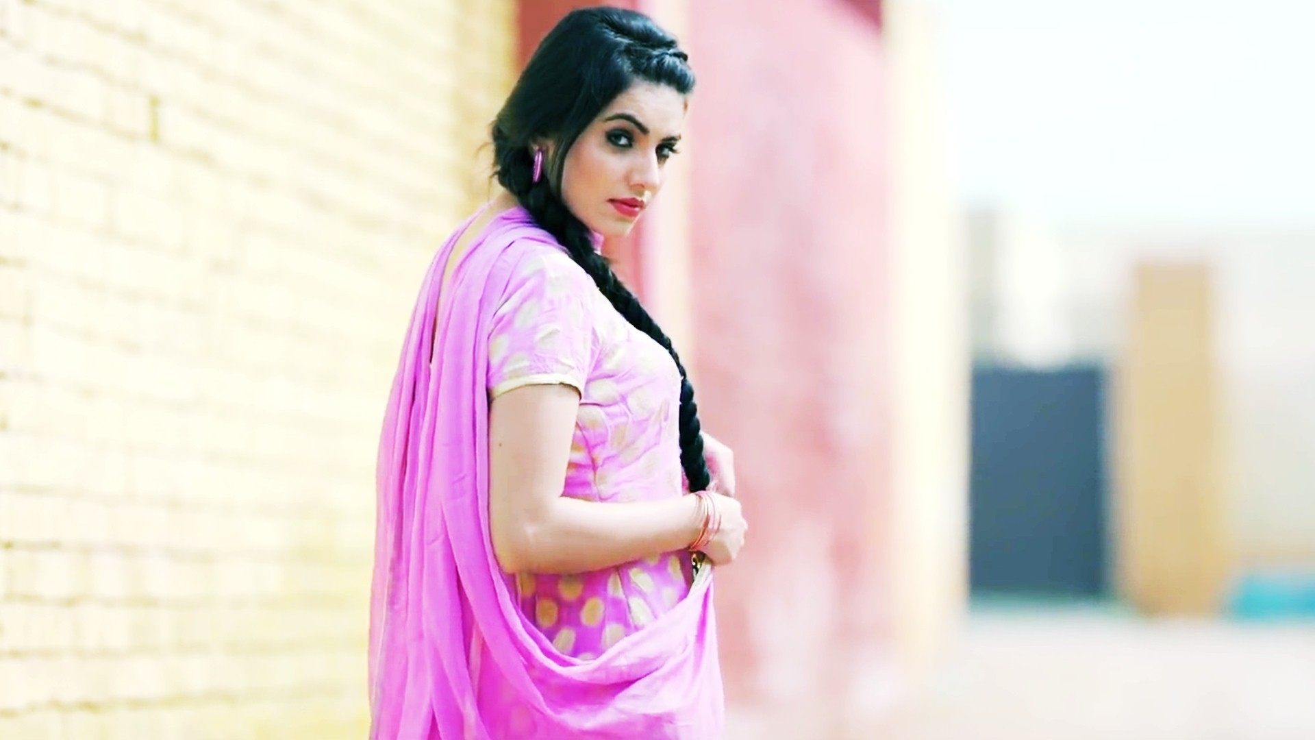 Gini Kapoor Actress Xxx Video - Punjabi Wallpapers (71+ pictures)