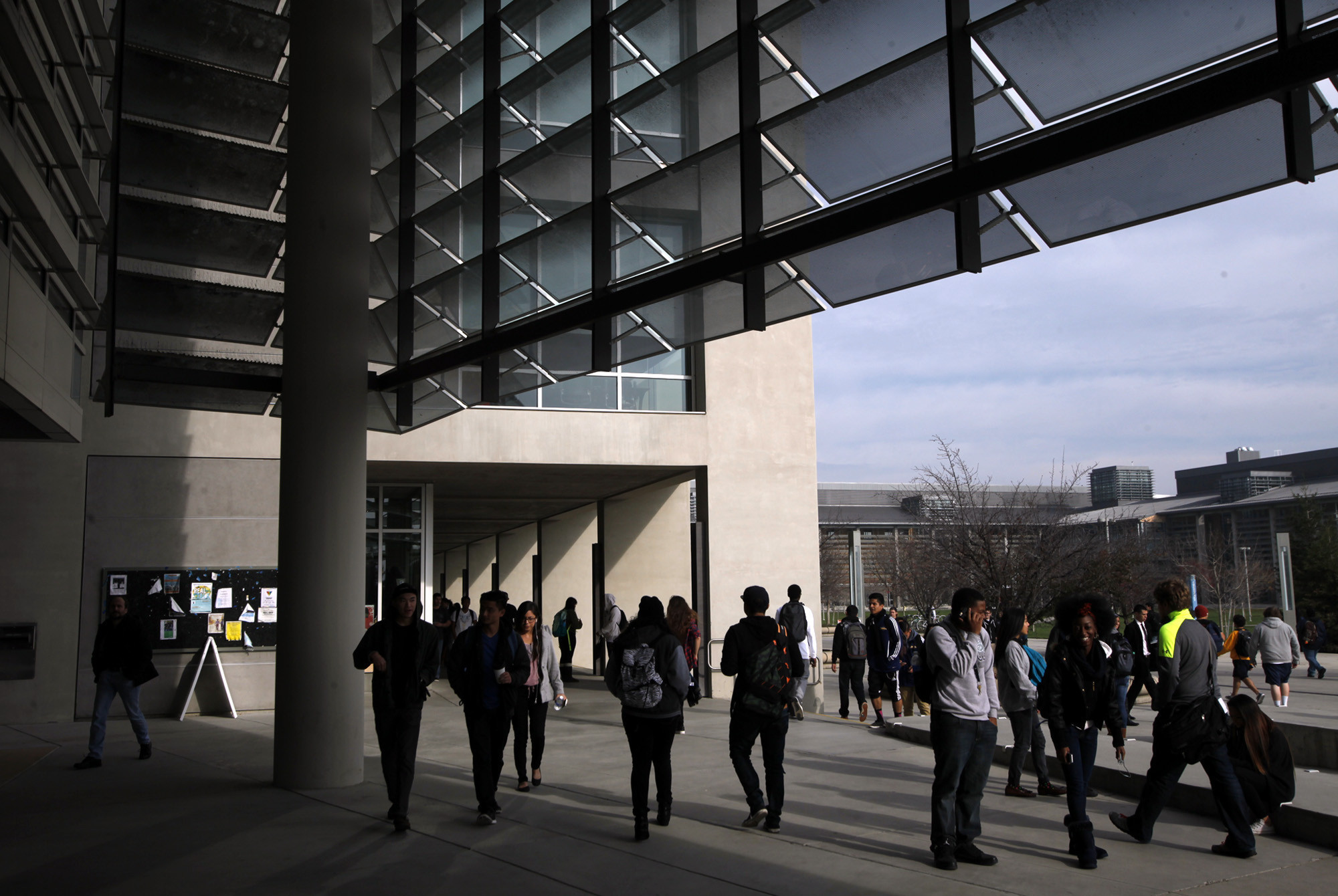 UC to freeze California enrollment, cap UCLA, Berkeley non-residents - LA  Times 2000x1340