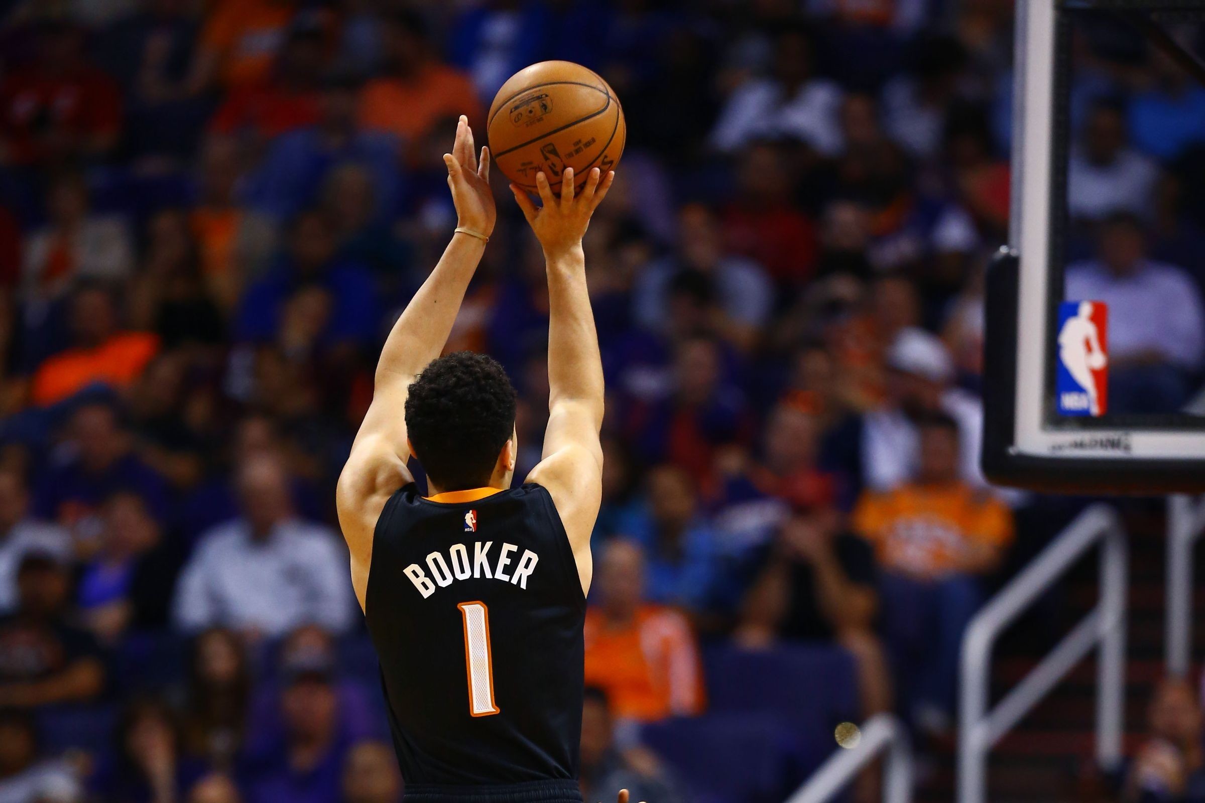 Pin by Alejandrow on Baloncesto  Devin booker wallpaper Devin booker  Nba pictures