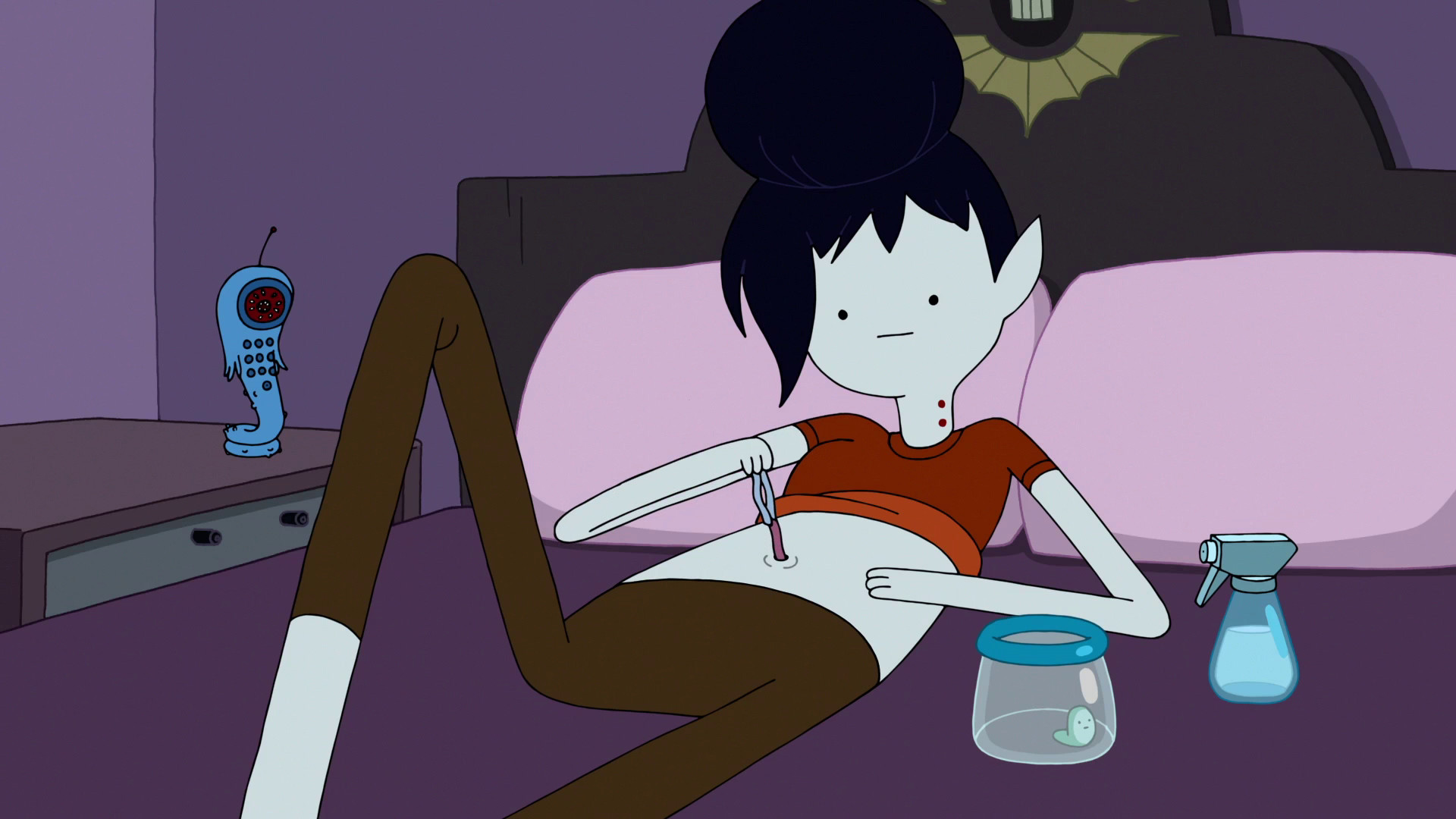 Image - S6e39 Marceline pulling worm out of her bellybutton.png Adventure T...