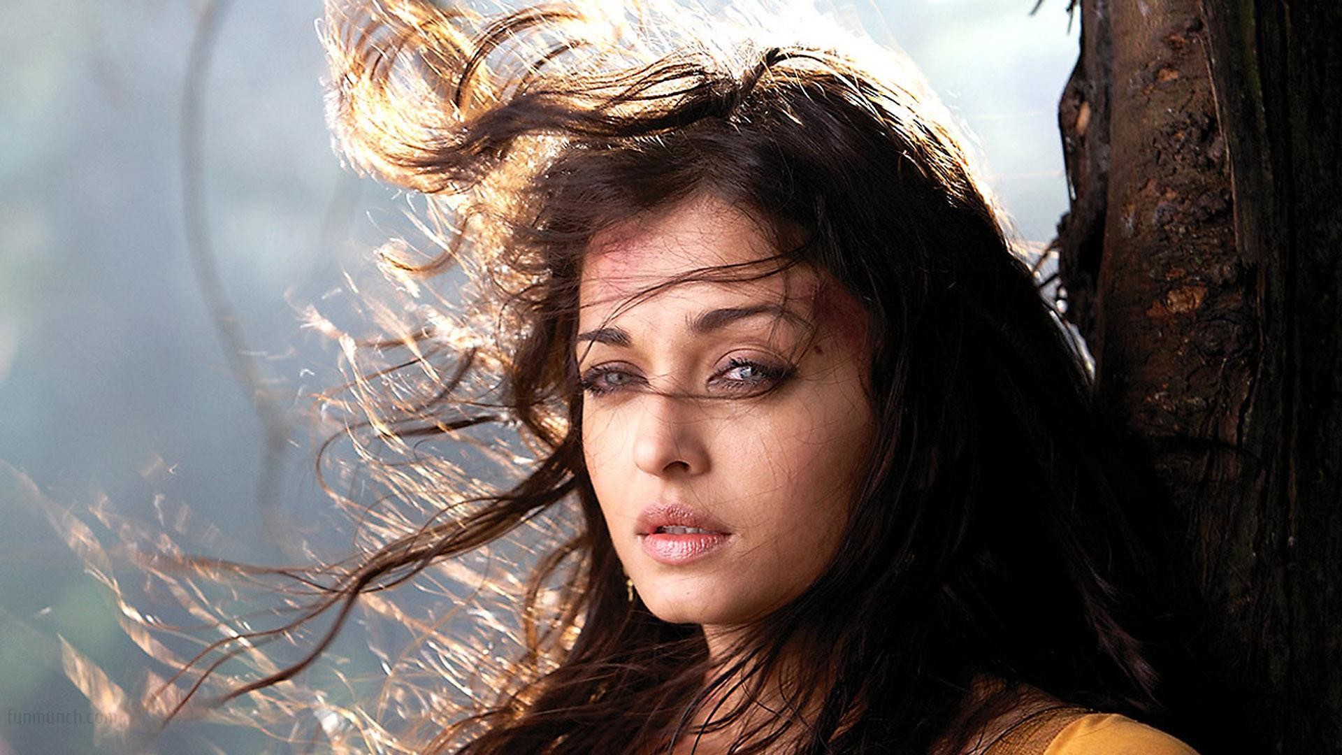 12171 Aishwarya Rai Photos  High Res Pictures  Getty Images