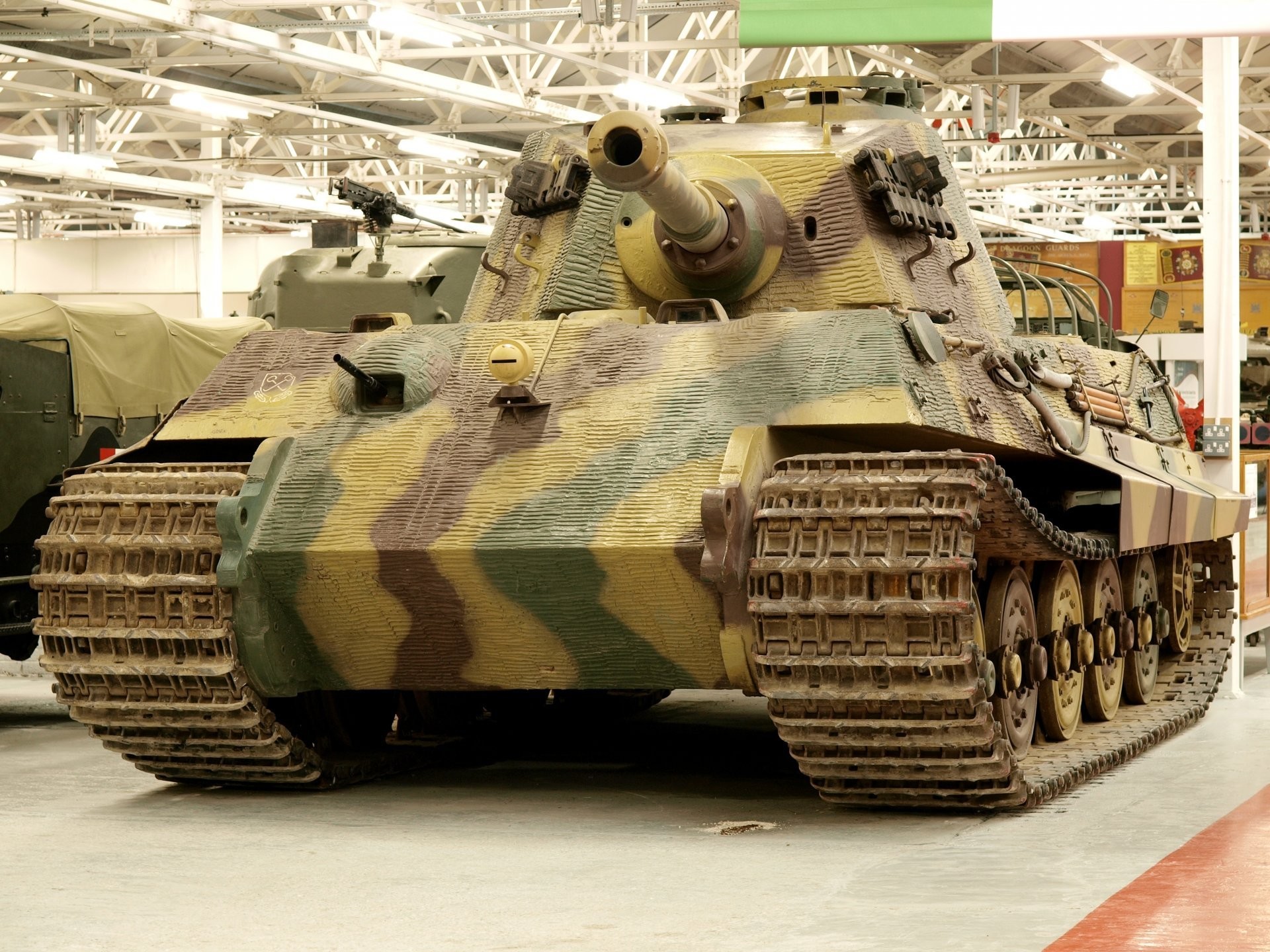 King Tiger Tank Wallpaper 1920x1440