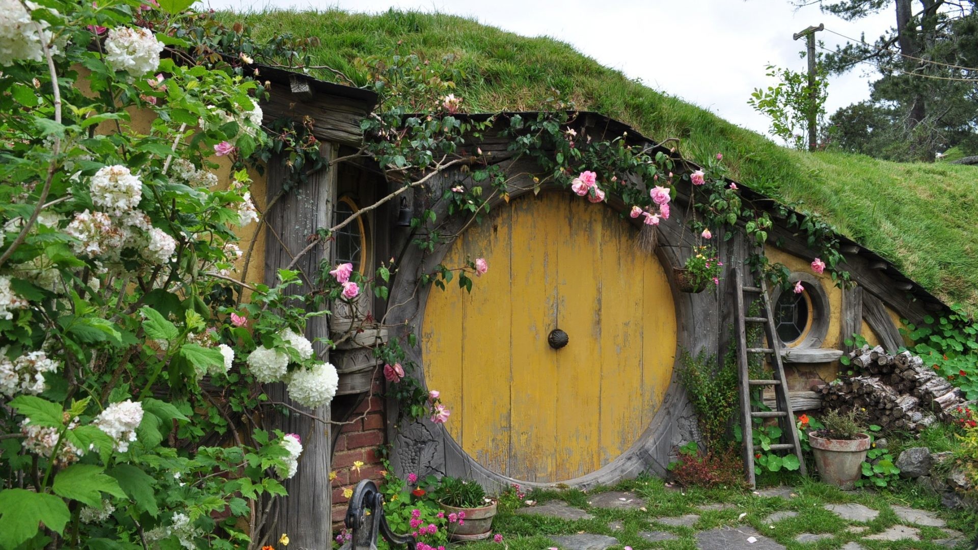 Houses - Hobbit Garden New Zealand Dom Xobbitov Pejzazh Outdoors Front Yard  Nature Movie Sets HD 1920x1080