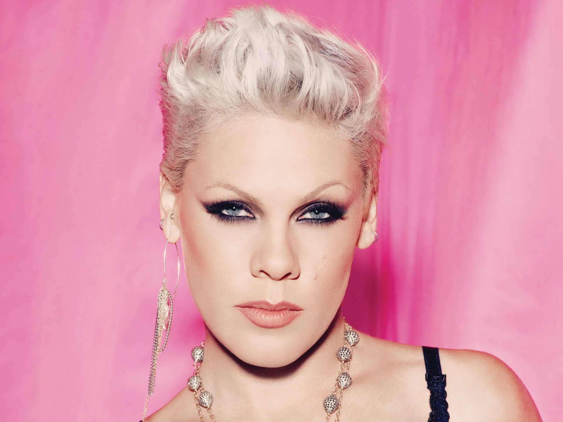 Pink The Singer Wallpaper 67 Pictures