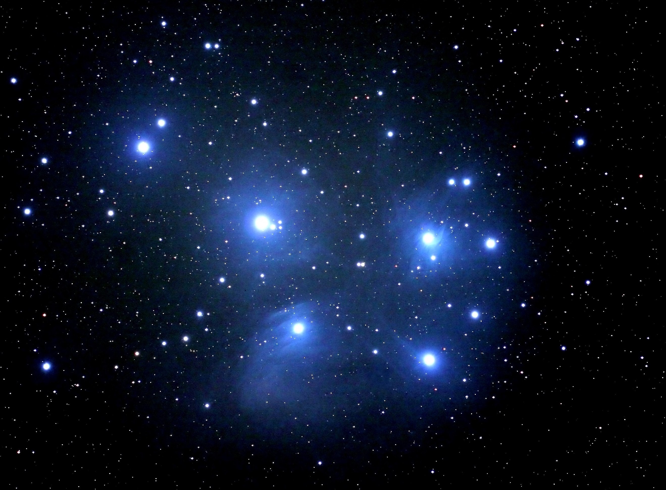 Звезды тет. Улькер Созвездие Плеяд. Плеяда Созвездие 7 сестёр. Звезды типа Вольфа-Райе. M45 Плеяды.
