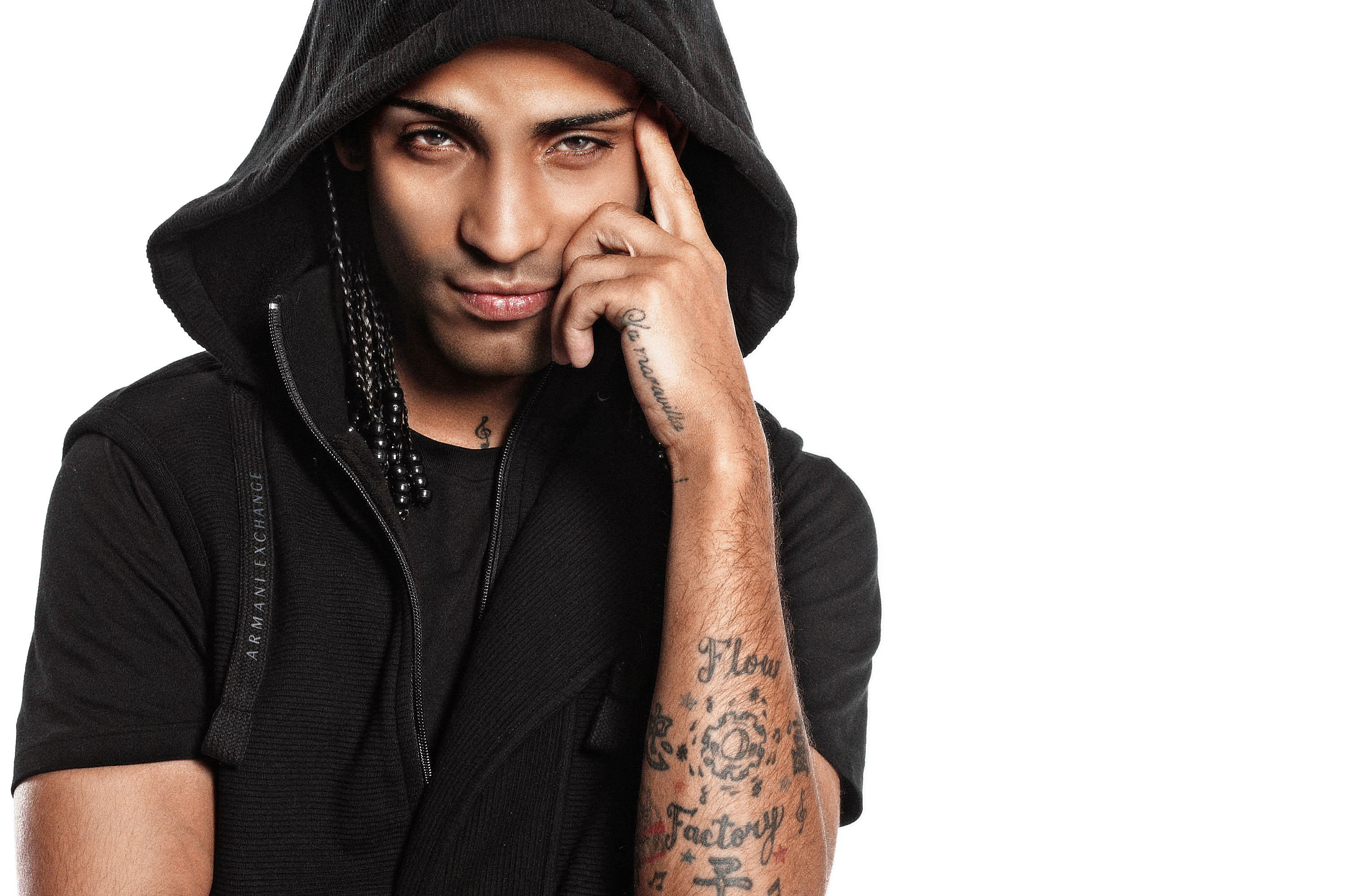 Arcangel tu no vive asi