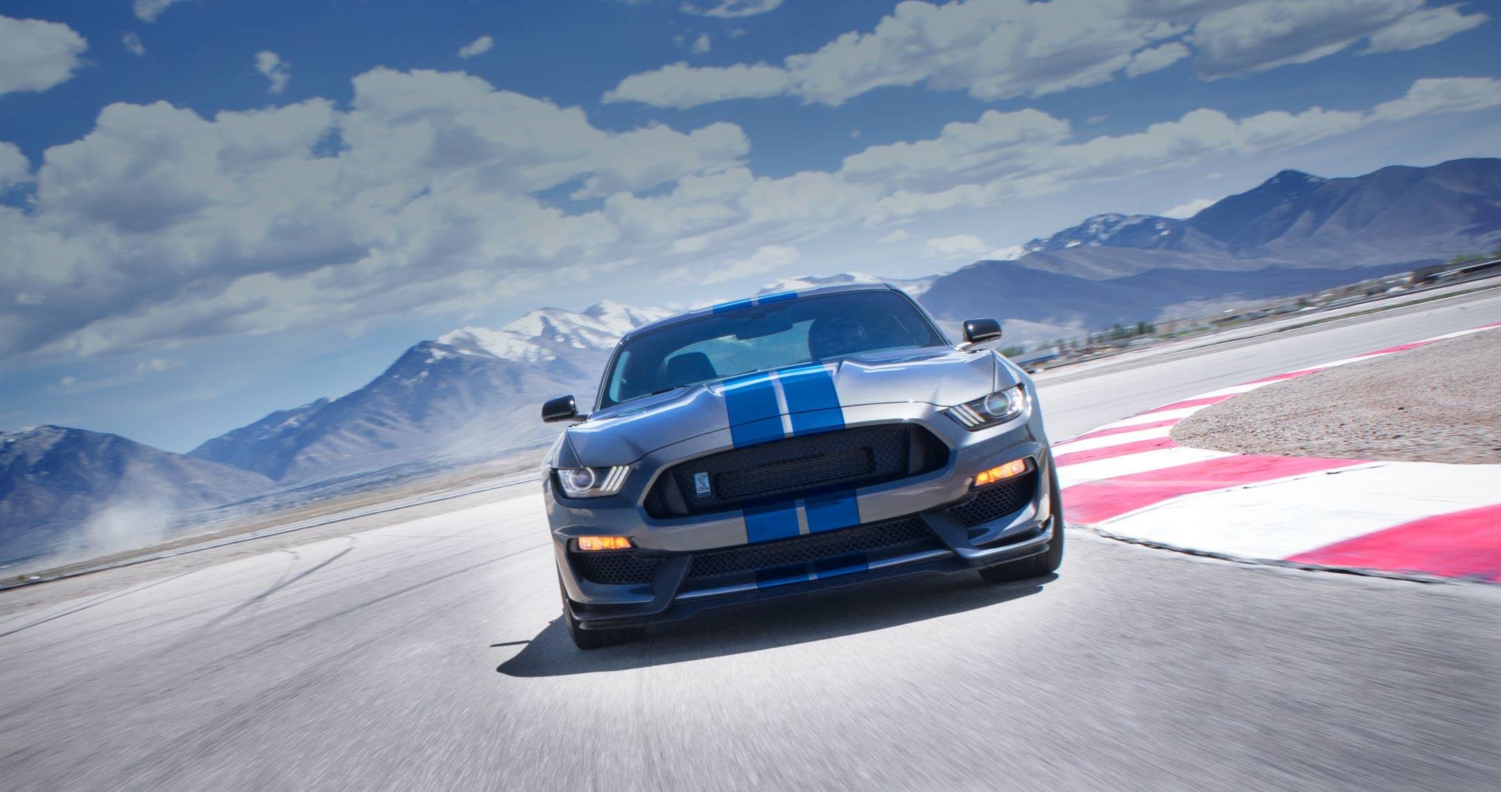 2017 Ford Mustang Shelby GT350 Sports Car | Model Details . 2160x1140