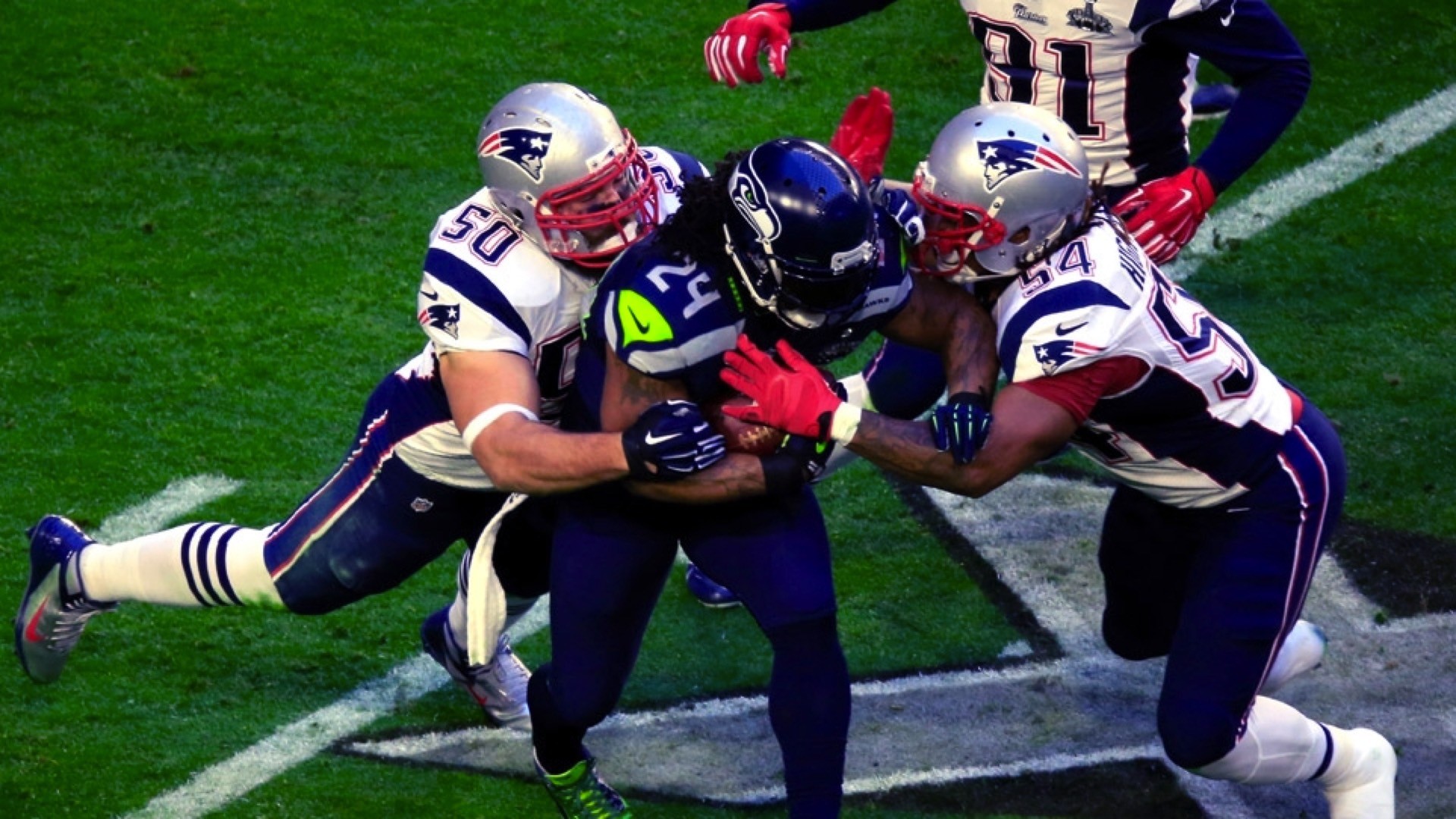 Marshawn Lynch scores Seahawks' first touchdown against Patriots NFL S...
