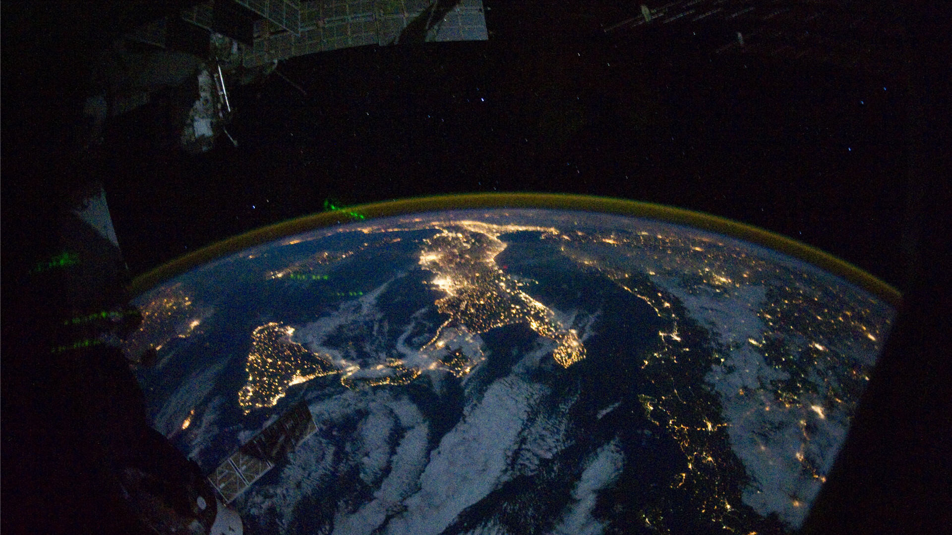 Обои реальном времени. Лас Вегас с космоса ночью. Вид земли из космоса. Планета вид из космоса. Снимок земли из космоса.