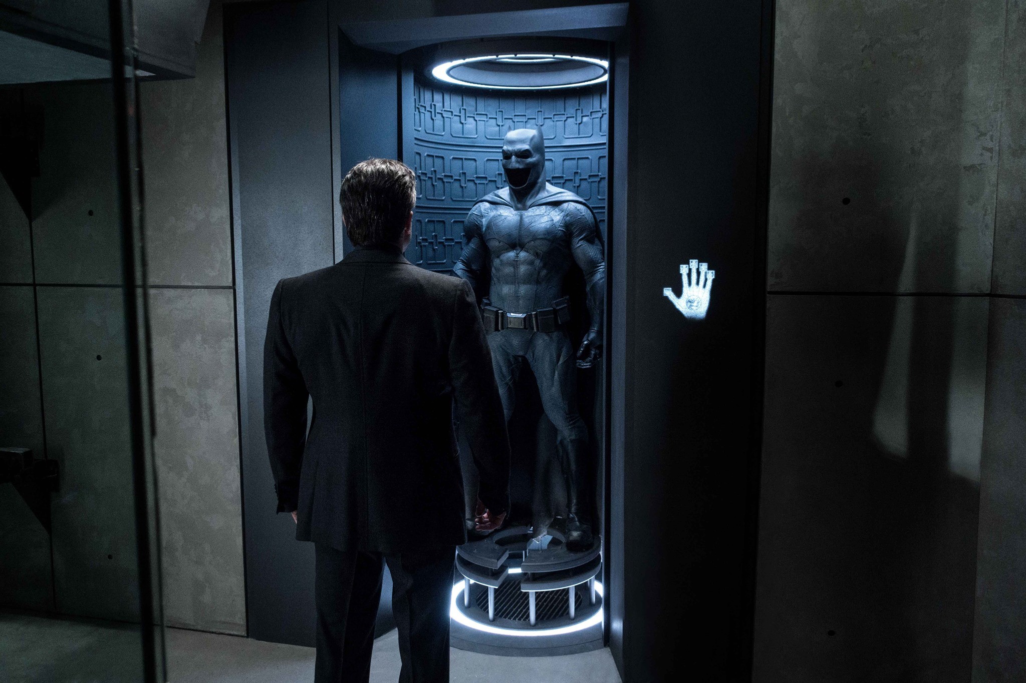 The Batcave Throne Live Wallpaper