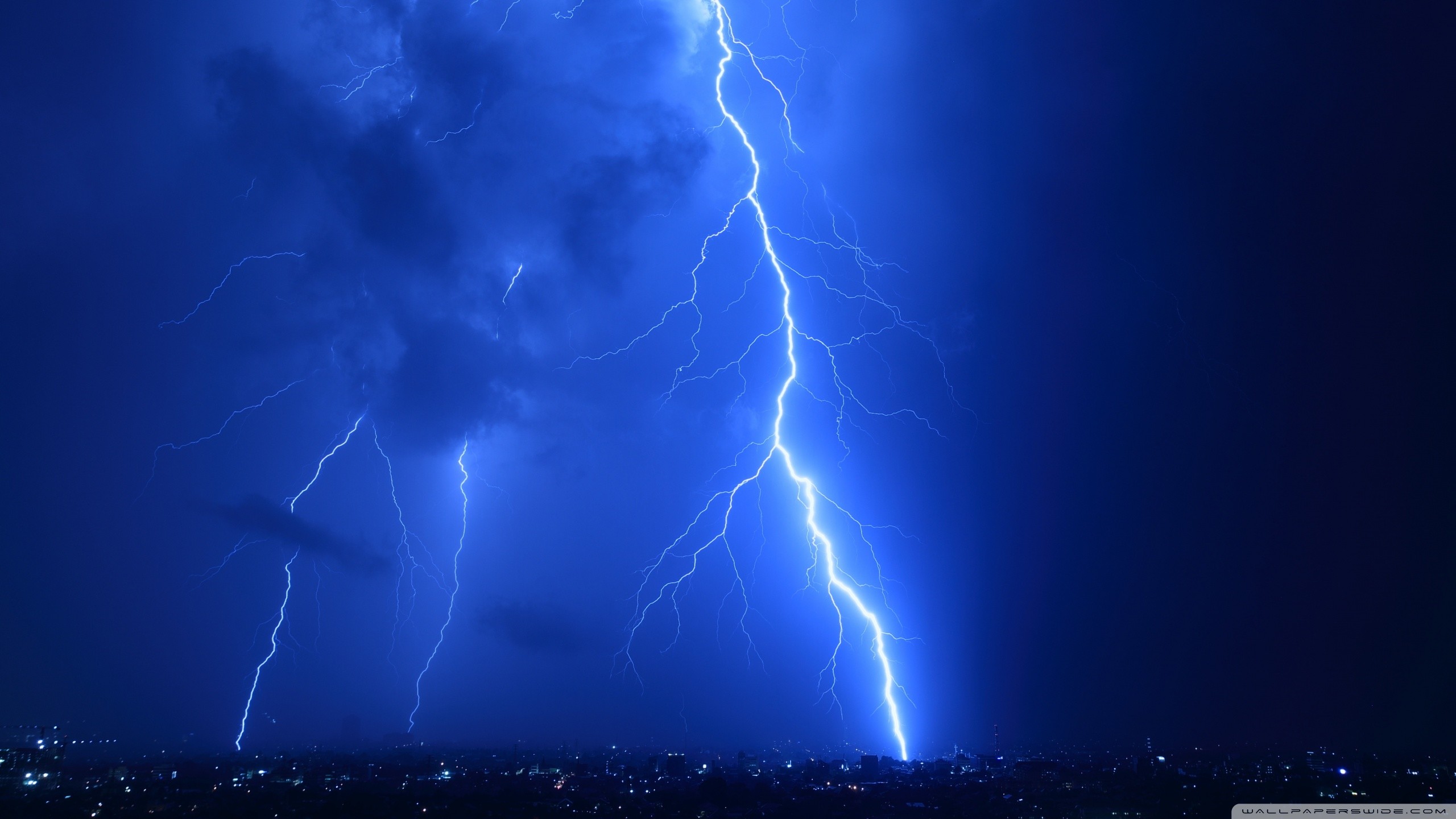 Lightning Bolt Backgrounds (41+ pictures)