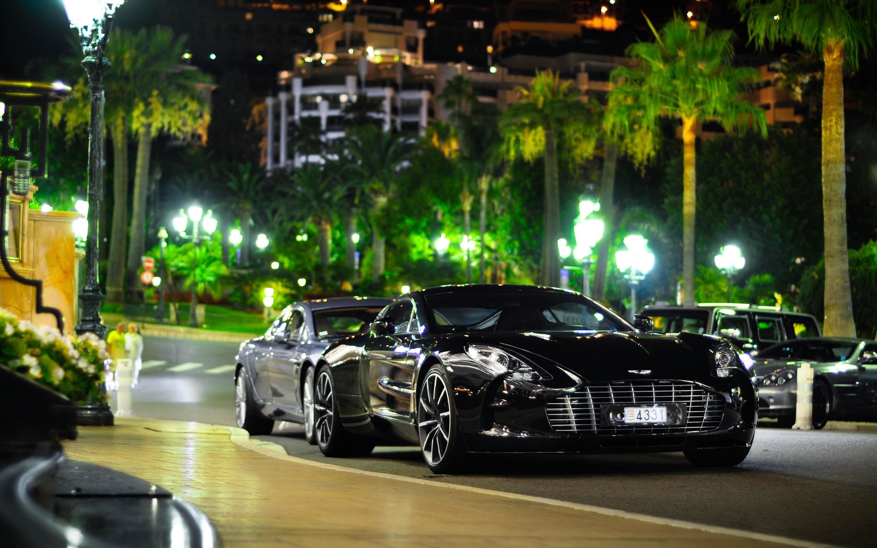 Aston Martin One-77 free 2880x1800