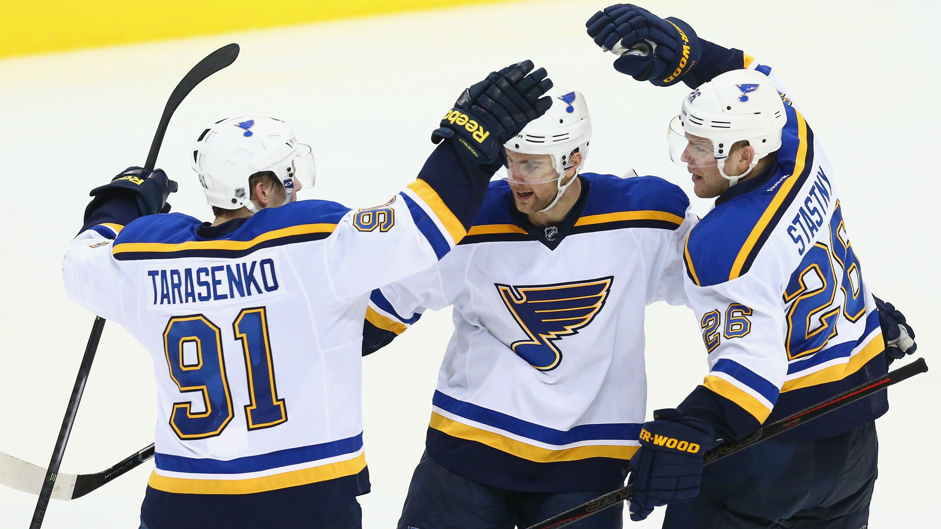 207,210 St Louis Blues Hockey Stock Photos, High-Res Pictures, and