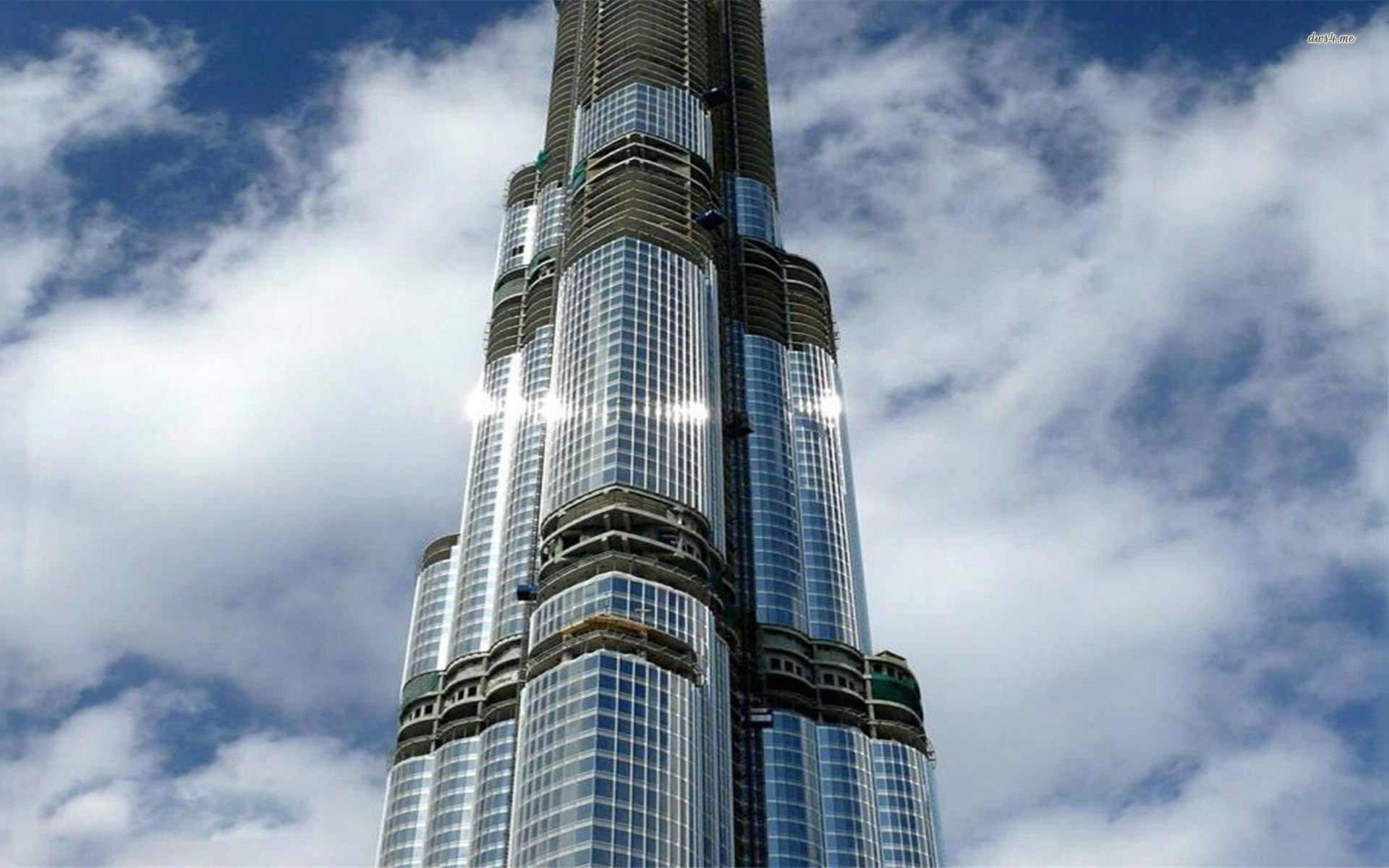 5 халиф. Небоскрёб Бурдж-Халифа в Дубае. Здание Бурдж Халифа. Бурдж Халифа 100 этаж. Дубай здание Бурдж Халифа.