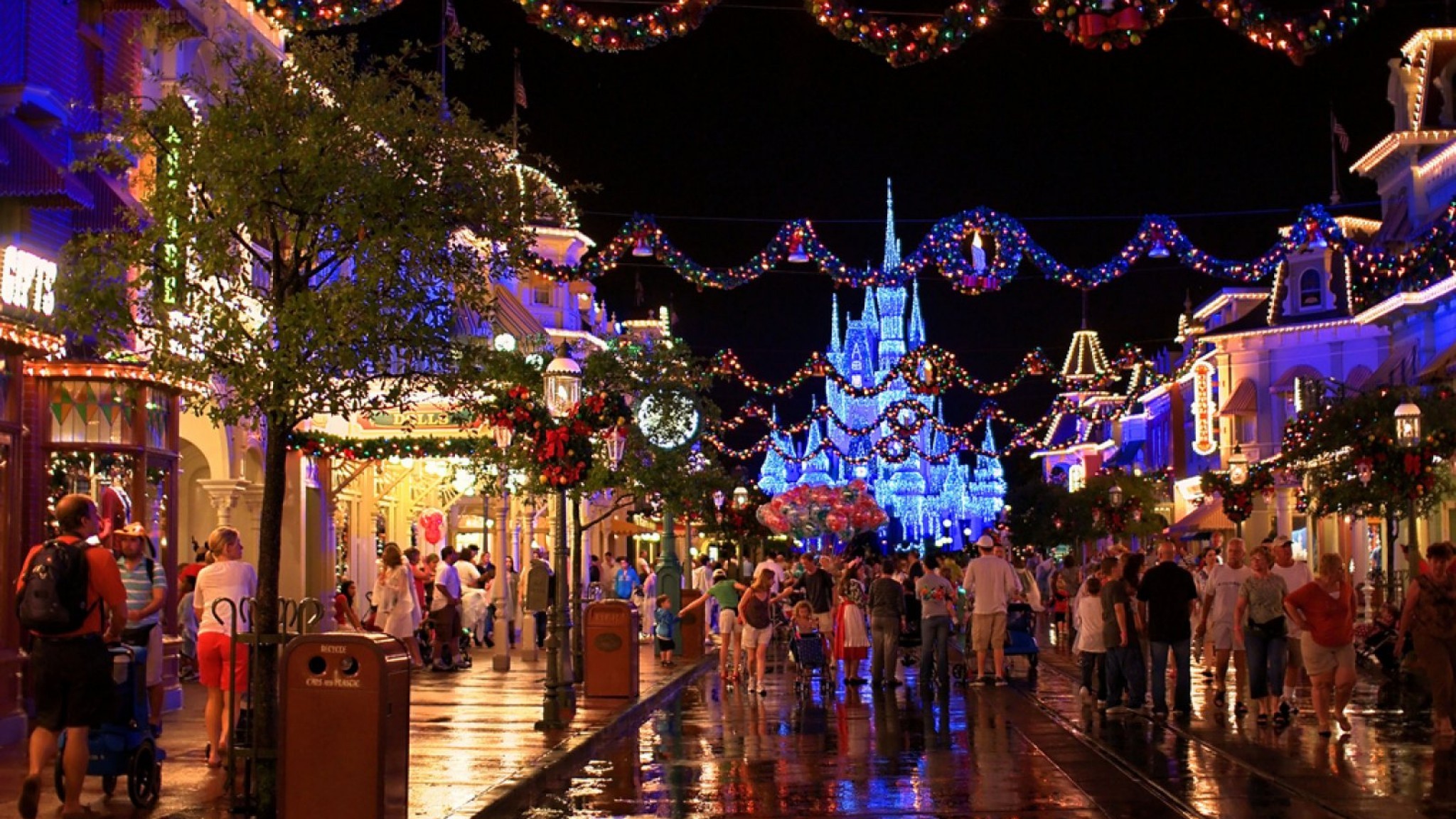 Free download Disney Christmas Wallpaper and Screensavers 57 images  1920x1200 for your Desktop Mobile  Tablet  Explore 62 Disney Wallpaper  Free  Disney Wallpapers Free Free Disney Desktop Backgrounds Disney Free  Wallpaper
