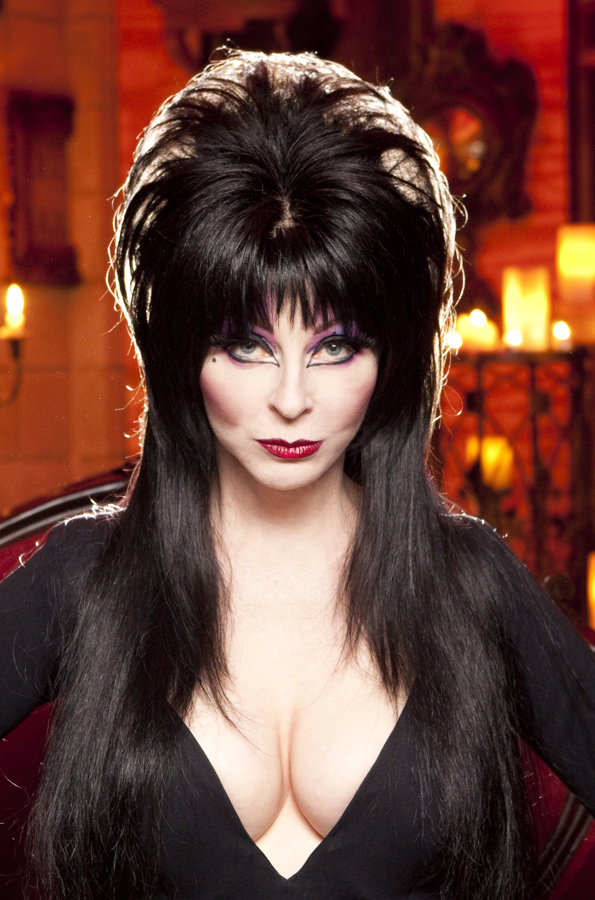 Elvira Mistress of the Dark Wallpaper.